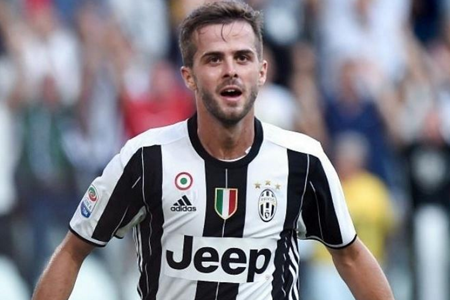  拉齐奥中场核心远射世界波助球队拿下三分